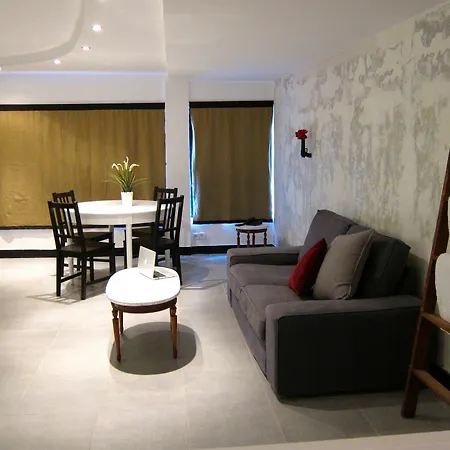 Concierge *