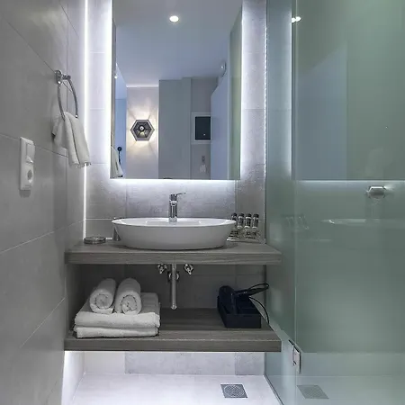 Acropolis Hotell