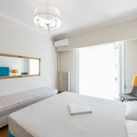 Victoria Apartment