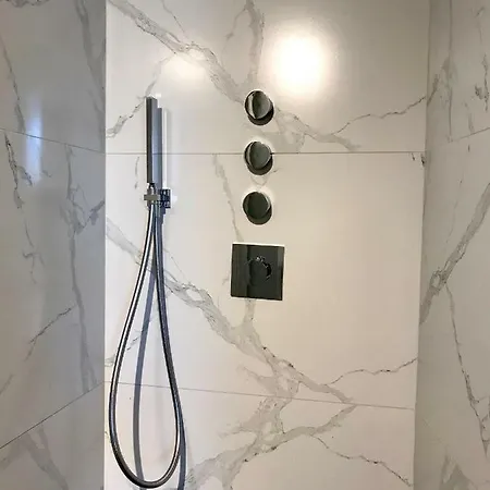 Apart-hotel Bespoke House