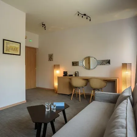 Otel Fos Downtown