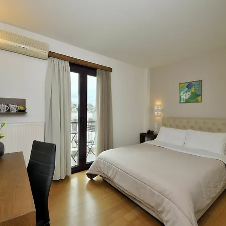 Dryades Hotel