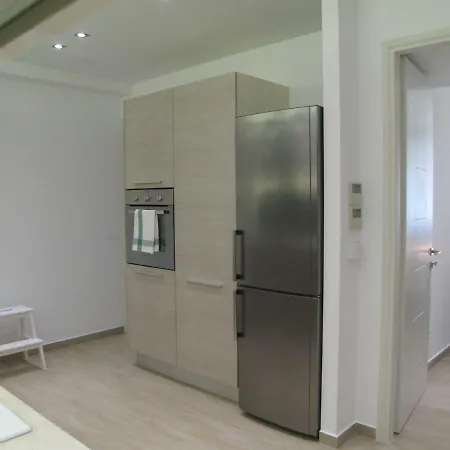 Elegant Acropolis Apartment *