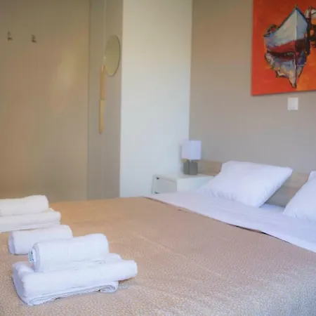 Chic And Minimal Close To Thissio Metro * Athens
