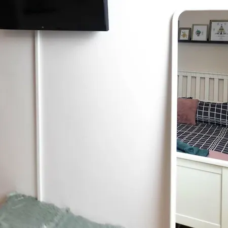 Cozy In The Center Of Apartment