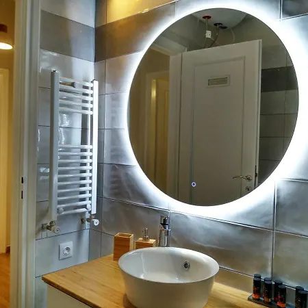 Darsiss 2 - Museum Apartment Athens