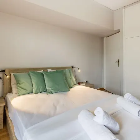 Holodek : Parthenon Daire