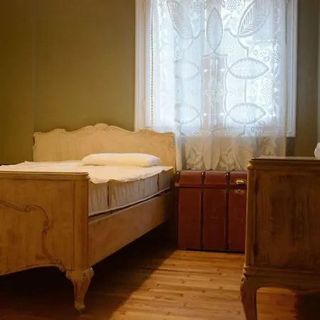 Vintage, Spacious In The Heart Of Athens! Appartamento Atene