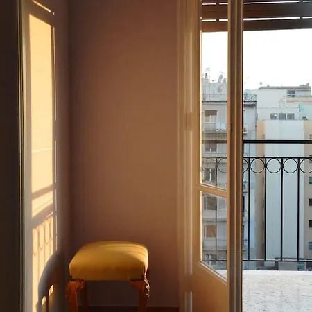 Vintage, Spacious In The Heart Of Athens! Appartamento *