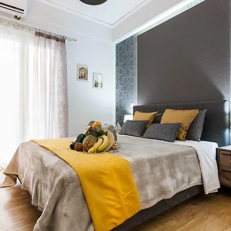 Habitación en casa particular Cozy, Central, Safe Double In Apartment, Close To Acropolis *