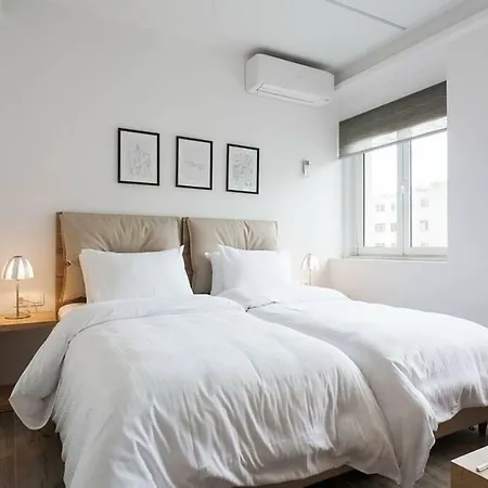 Cosmosdome / In The Heart Of ! Apartment *