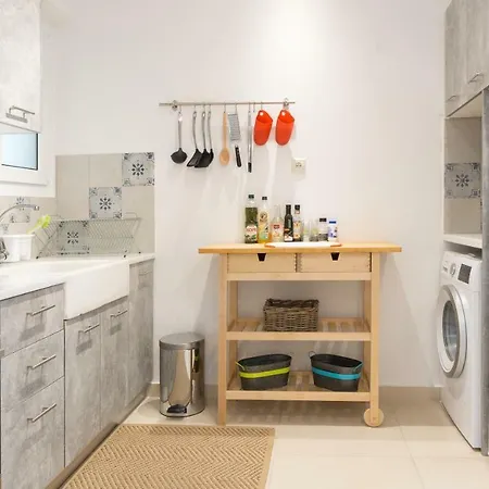 1 Km From The Acropolis 1 Bedroom Netflix And Washing Machine Αθήνα