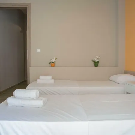 Chic And Minimal Close To Thissio Metro Apartment *