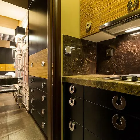 Outstanding In Kolonaki Near The Metro