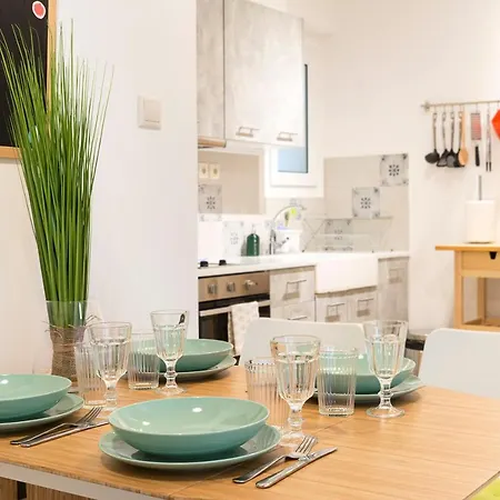1 Km From The Acropolis 1 Bedroom Netflix And Washing Machine Διαμέρισμα