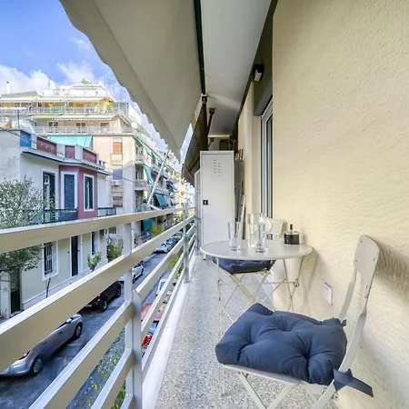 Lovely Sunlit 2 Bedroom 2 Bathroom Apartment Athens