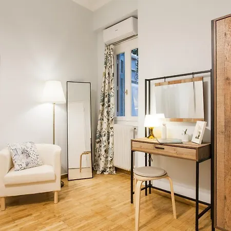 Syntagma Private Sweet Safe Double With Shared Bathroom * Афины