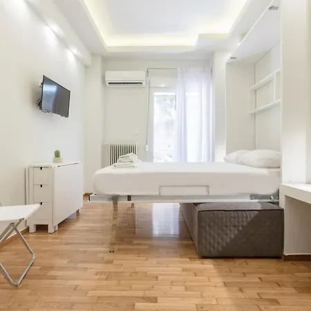 Cozy Flat With Terrace & Patio, Next To Lycabettus Athens