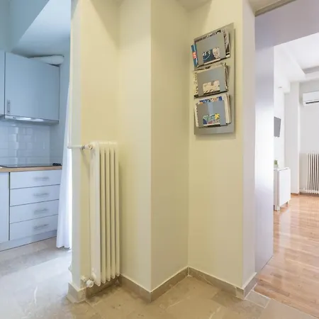 Cozy Flat With Terrace & Patio, Next To Lycabettus * Athens