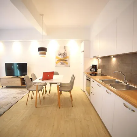 Morum Urban Atena