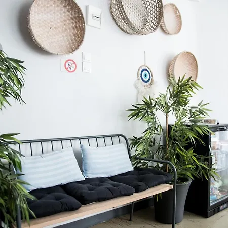 Thanasis Place Hostel
