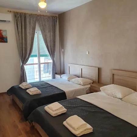 Center Aparthotel Atény