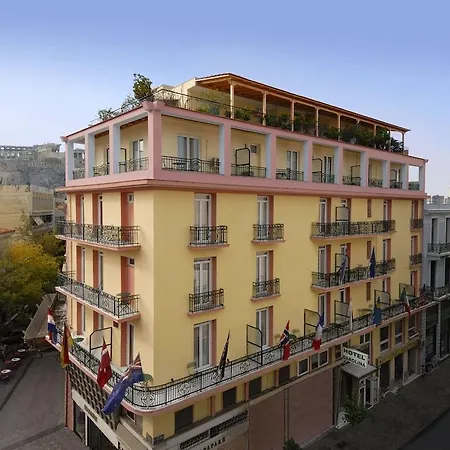 Carolina Since 1934 Hotel 3*