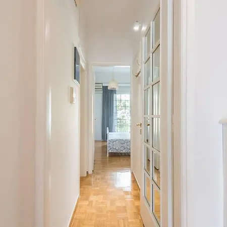 Apartment New! Bright & Remodeled 1bed 2min Walk To Acropolis Athens