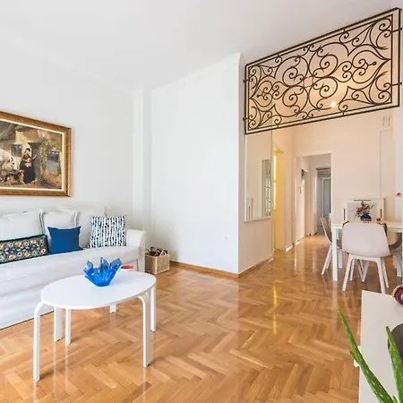 New! Bright & Remodeled 1bed 2min Walk To Acropolis * Athens