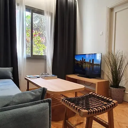 Cozy In Kolonaki. Apartment Athens