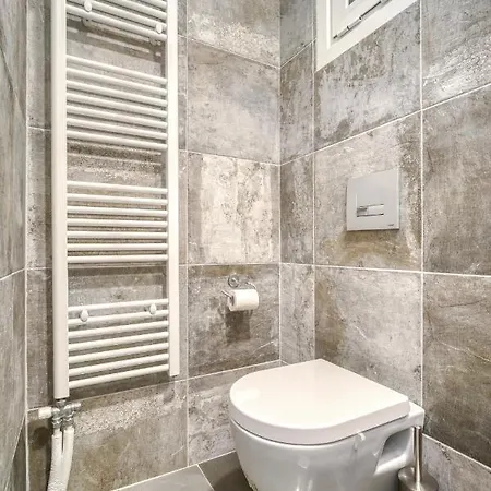 דירה Bright Spacious Luxury In Prime אתונה