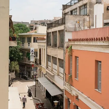 Artists' Favorite Spacious Loft Near Acropolis!! Athens