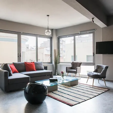 Artists' Favorite Spacious Loft Near Acropolis!! *