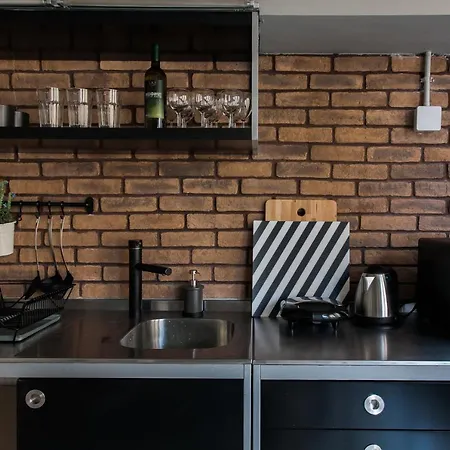 Artists' Favorite Spacious Loft Near Acropolis!! *