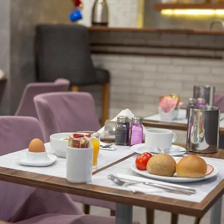 Hotell Pan 3*