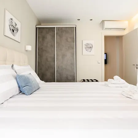 A15 Pristine & Lux Near Syntagma Square Athens
