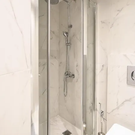 A15 Pristine & Lux Near Syntagma Square Apartment Athens