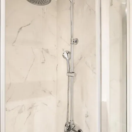 A15 Pristine & Lux Near Syntagma Square *