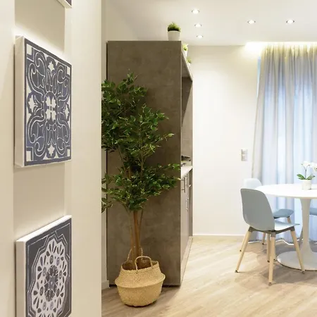 Apartment A15 Pristine & Lux Near Syntagma Square