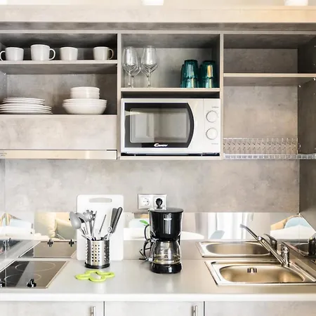 Apartment A15 Pristine & Lux Near Syntagma Square *