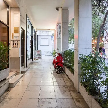 A Few Steps Away From Syntagma And Plaka By Athenian Homes Appartement