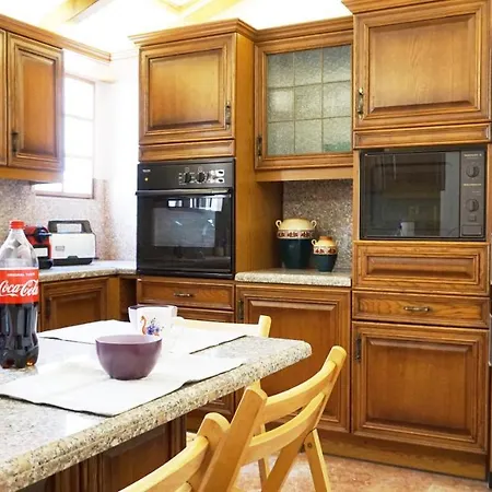 A Few Steps Away From Syntagma And Plaka By Athenian Homes * Athènes