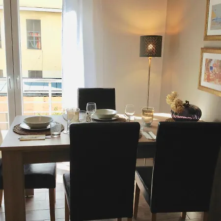 Elegant * Αθήνα