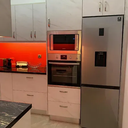 High Quality 110qm 2br At Simos-lux-apartment Lägenhet Aten
