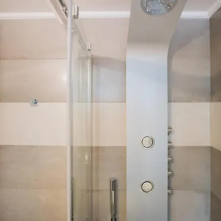 Athenian Living Apartment *