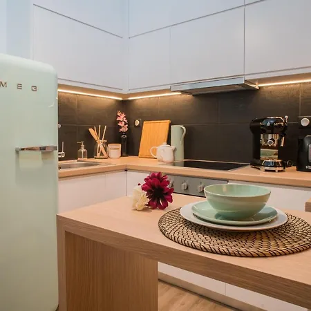 Athenian Living Apartment *