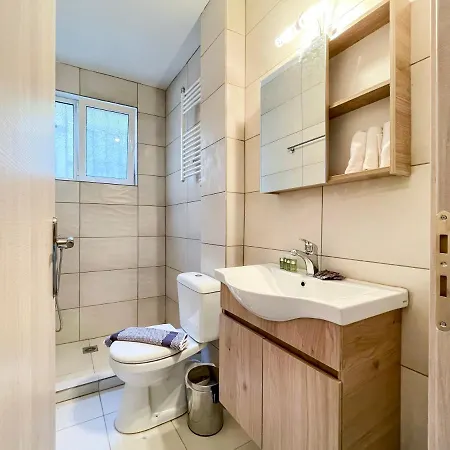 Downtown Retreat 67sqm In Neos Kosmos Apartment
