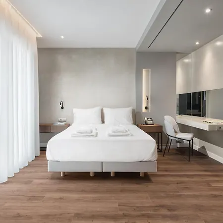Hotel Ivis 4 Boutique 4*