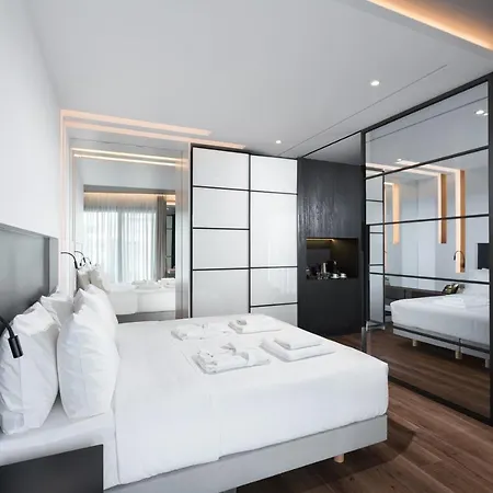 Ivis 4 Boutique Hotel