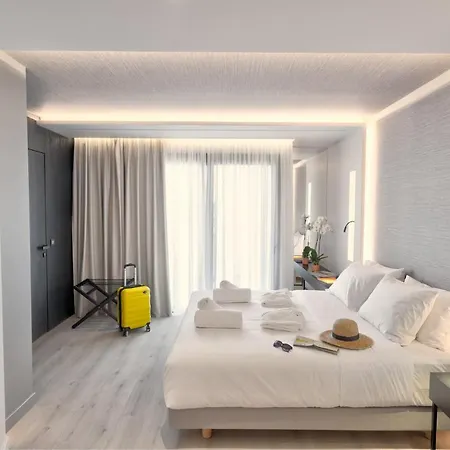Hotel Ivis 4 Boutique 4*